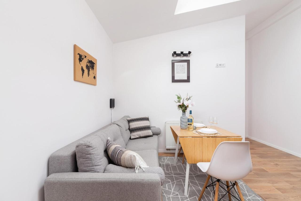 Radziwillowska Apartment Cracow Planty By Noclegi Renters Krakow Bagian luar foto
