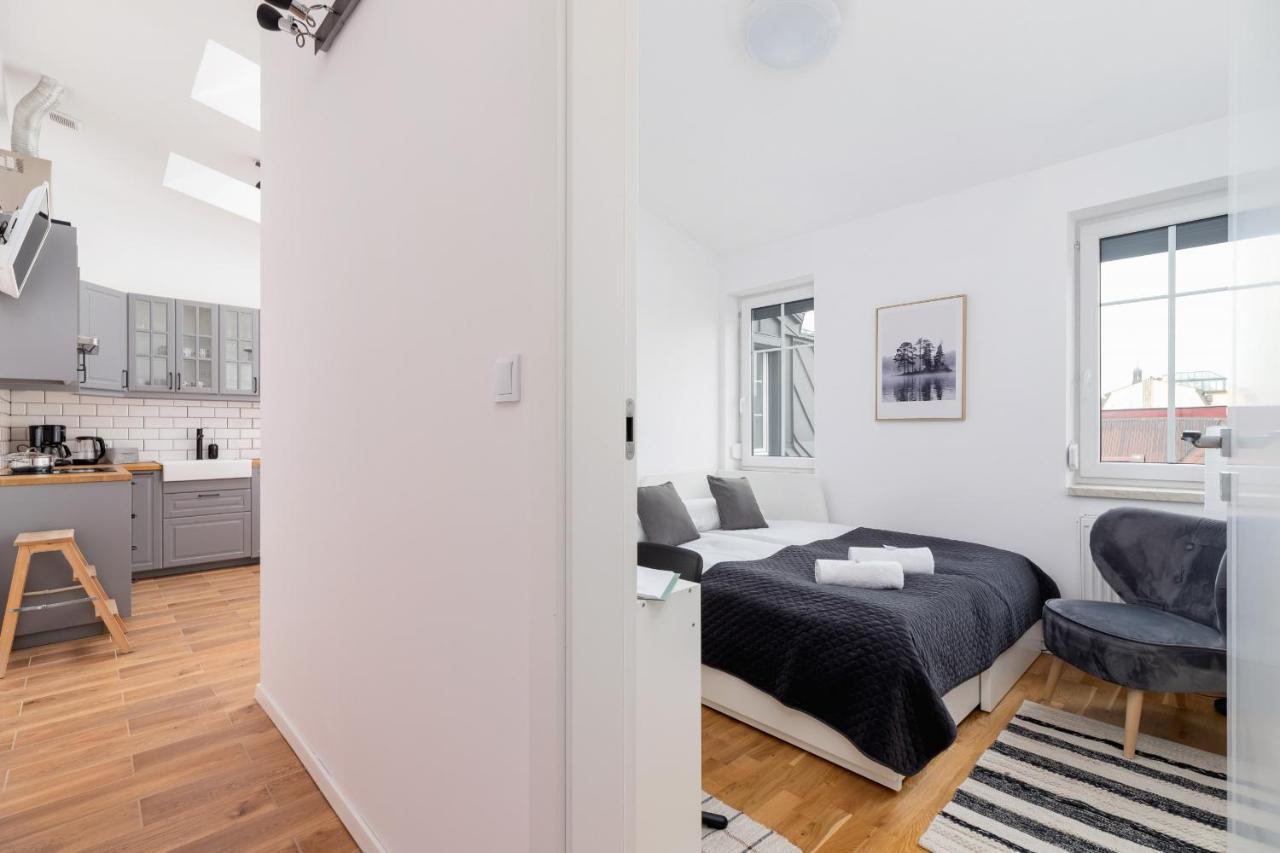 Radziwillowska Apartment Cracow Planty By Noclegi Renters Krakow Bagian luar foto